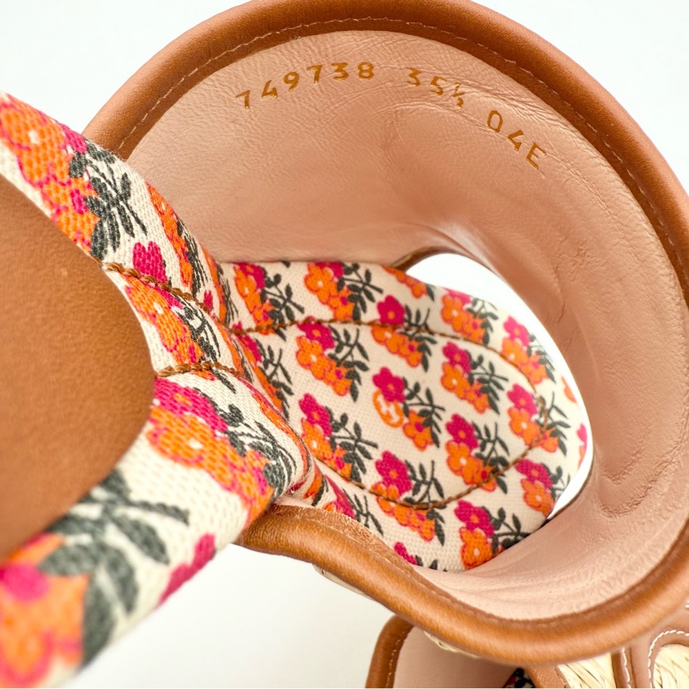 Gucci Tan Raffia Floral Slip-On Heeled Mules - Picture 10 of 13